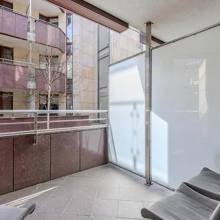 Krawiecka 3 By Comfort * Vratislav